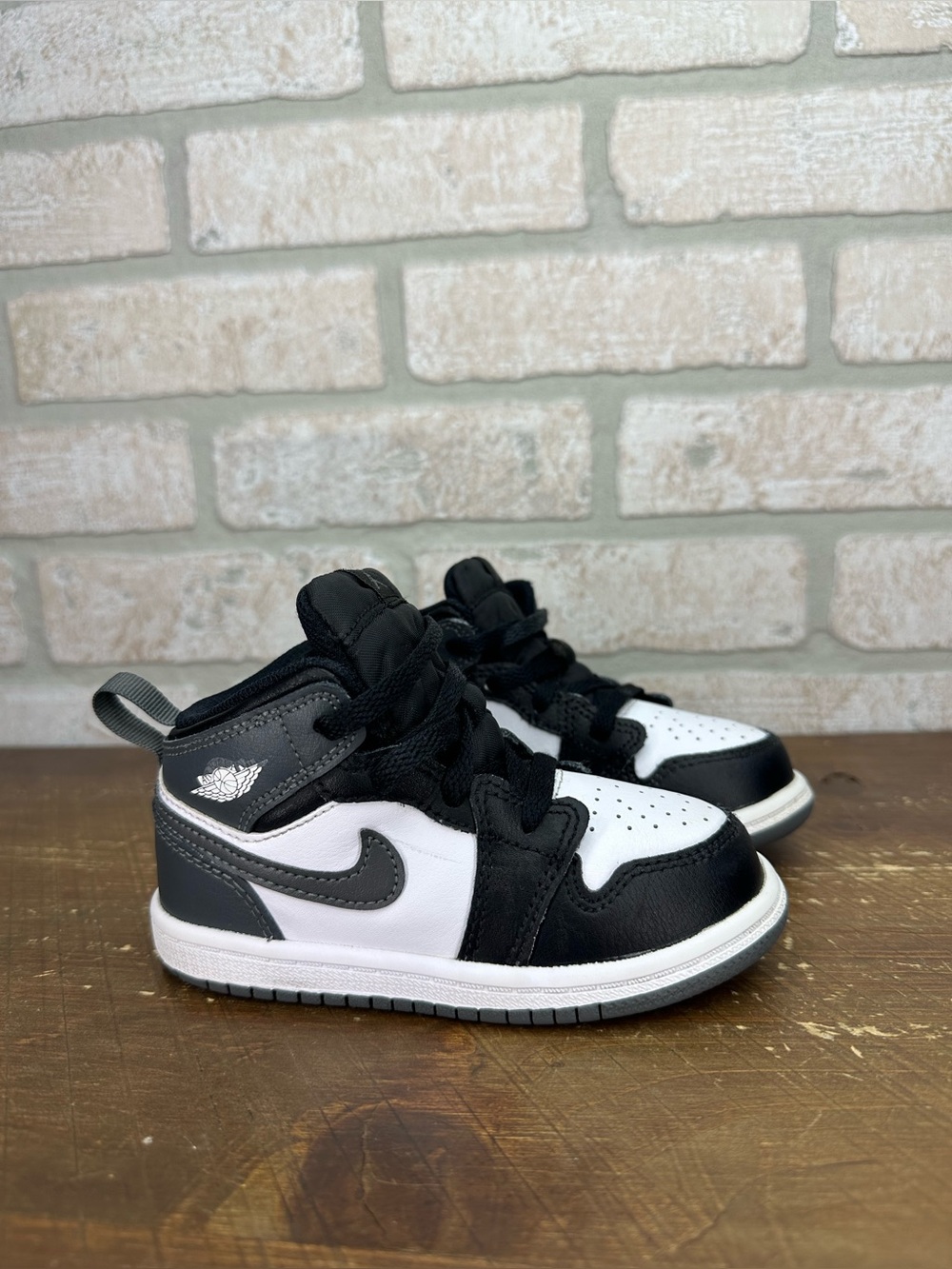 Jordan 1 Mid Black/White/Grey Toddler Shoes Size 8c -0393